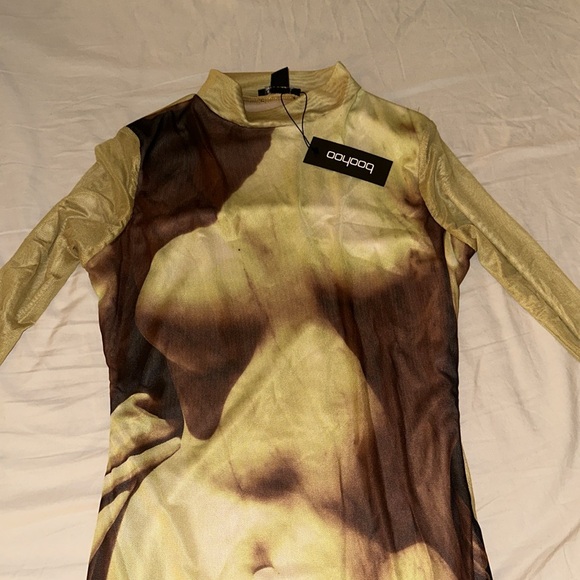 Boohoo dress (Brand new,never worn) - Picture 3 of 4